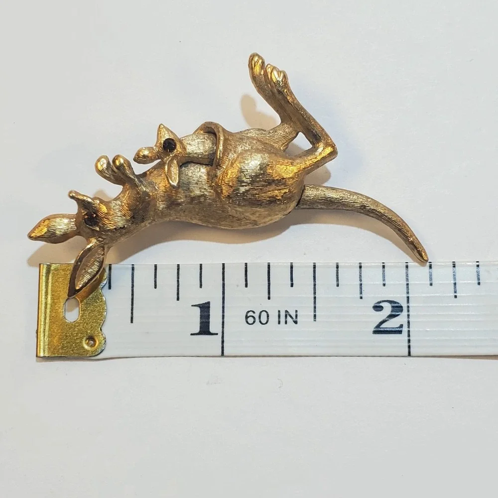 Vintage Avon Gold Tone Brushed Metal Mechanical Kangaroo and Joey Brooch Pin